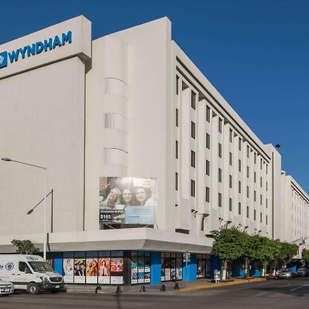 Wyndham Executivo Culiacán Esterno foto