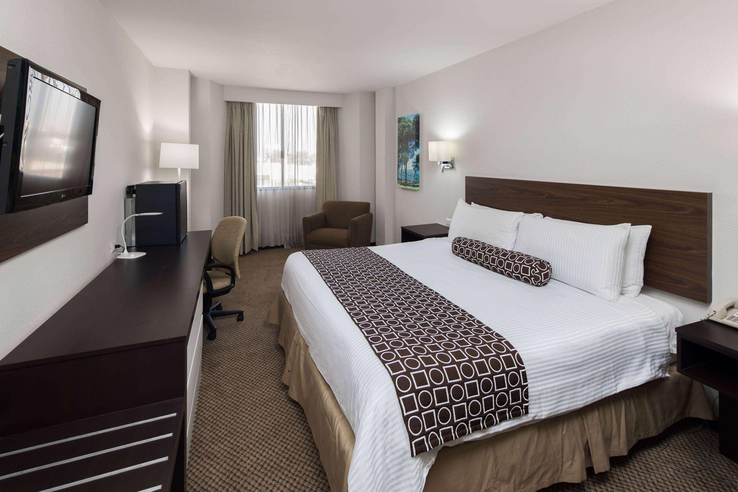 Wyndham Executivo Culiacán Esterno foto