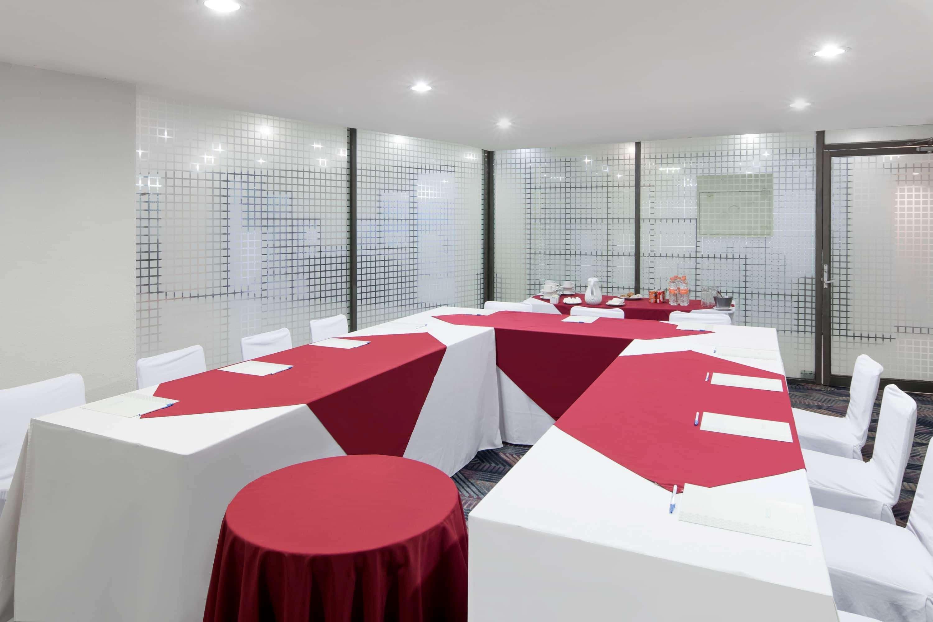 Wyndham Executivo Culiacán Esterno foto
