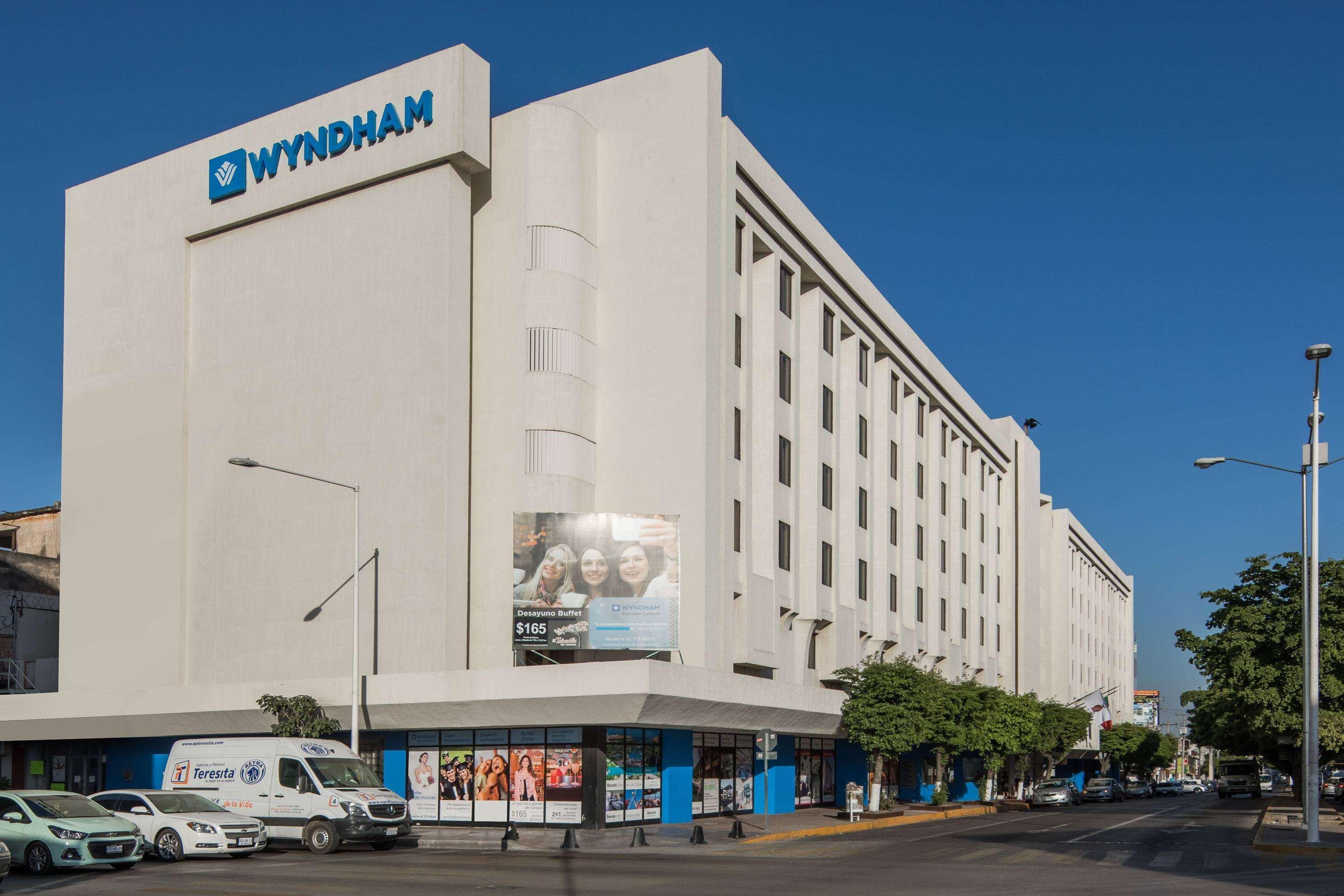 Wyndham Executivo Culiacán Esterno foto