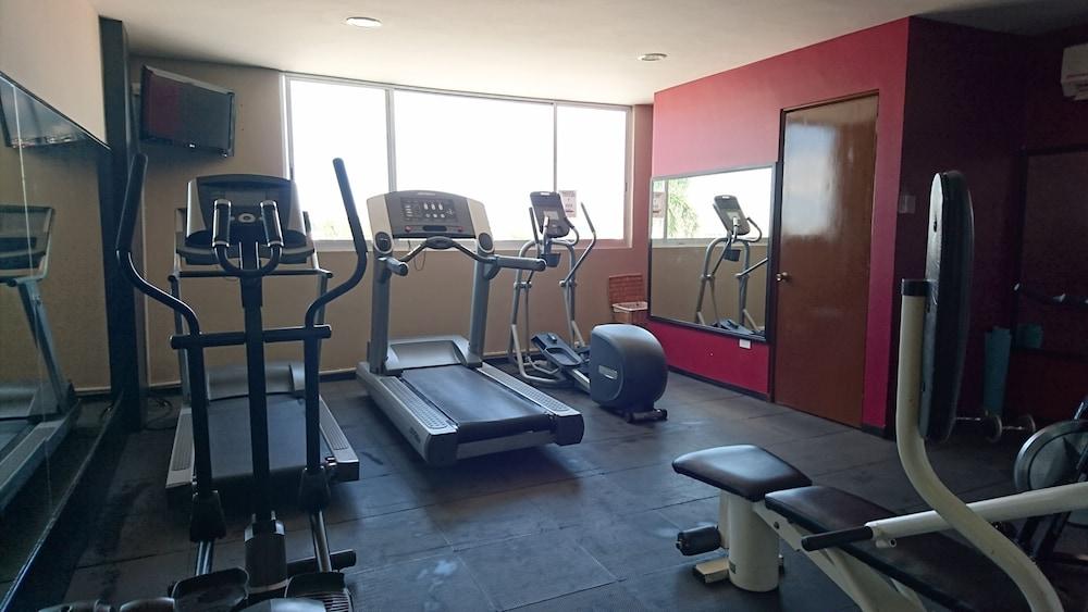 Wyndham Executivo Culiacán Esterno foto