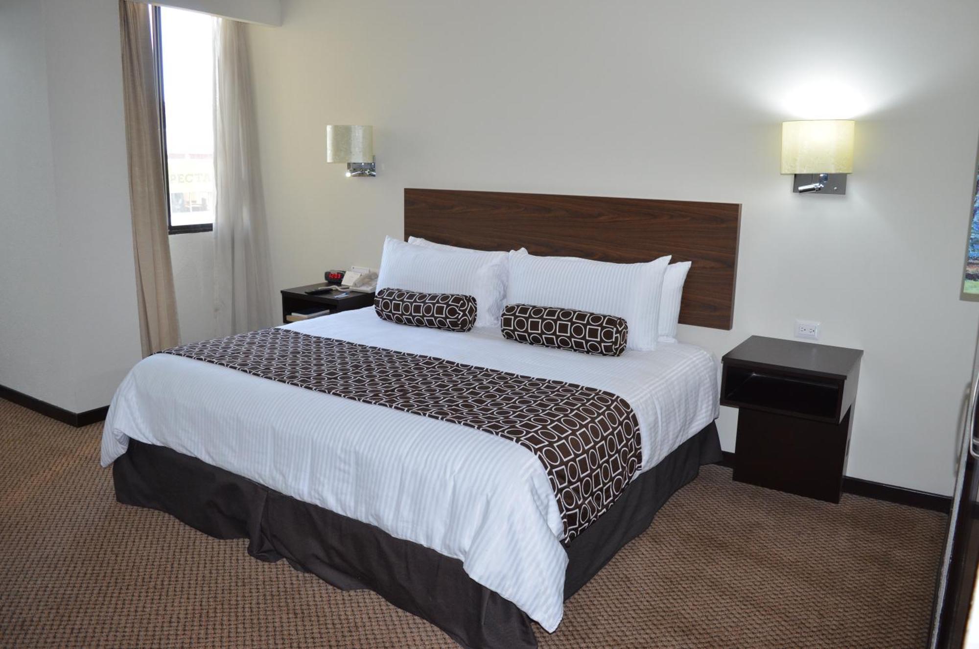 Wyndham Executivo Culiacán Esterno foto