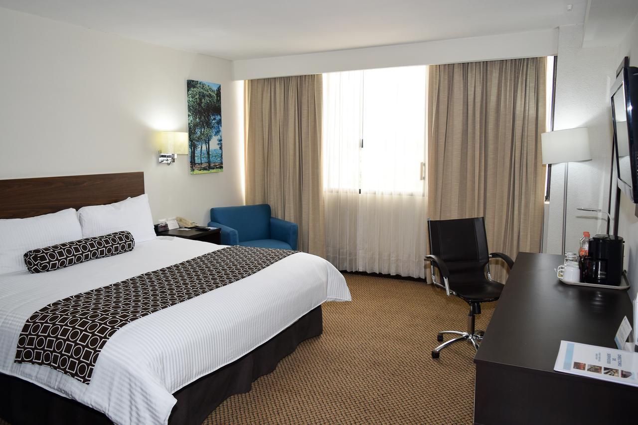 Wyndham Executivo Culiacán Esterno foto
