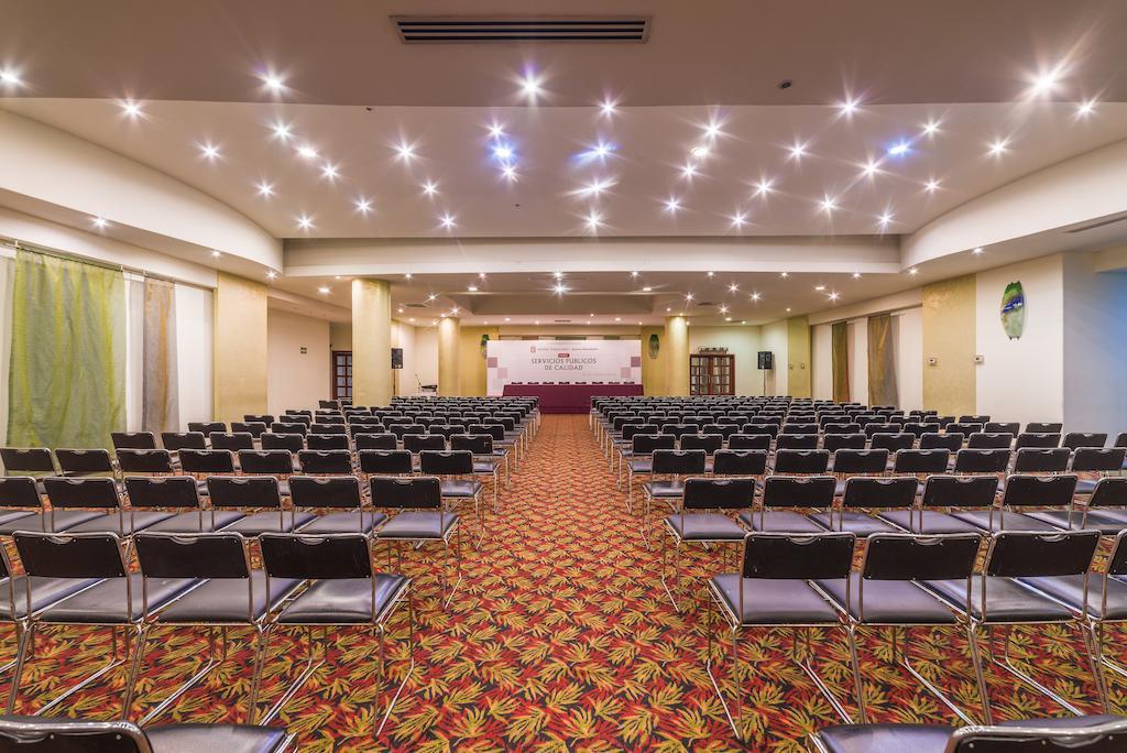 Wyndham Executivo Culiacán Esterno foto