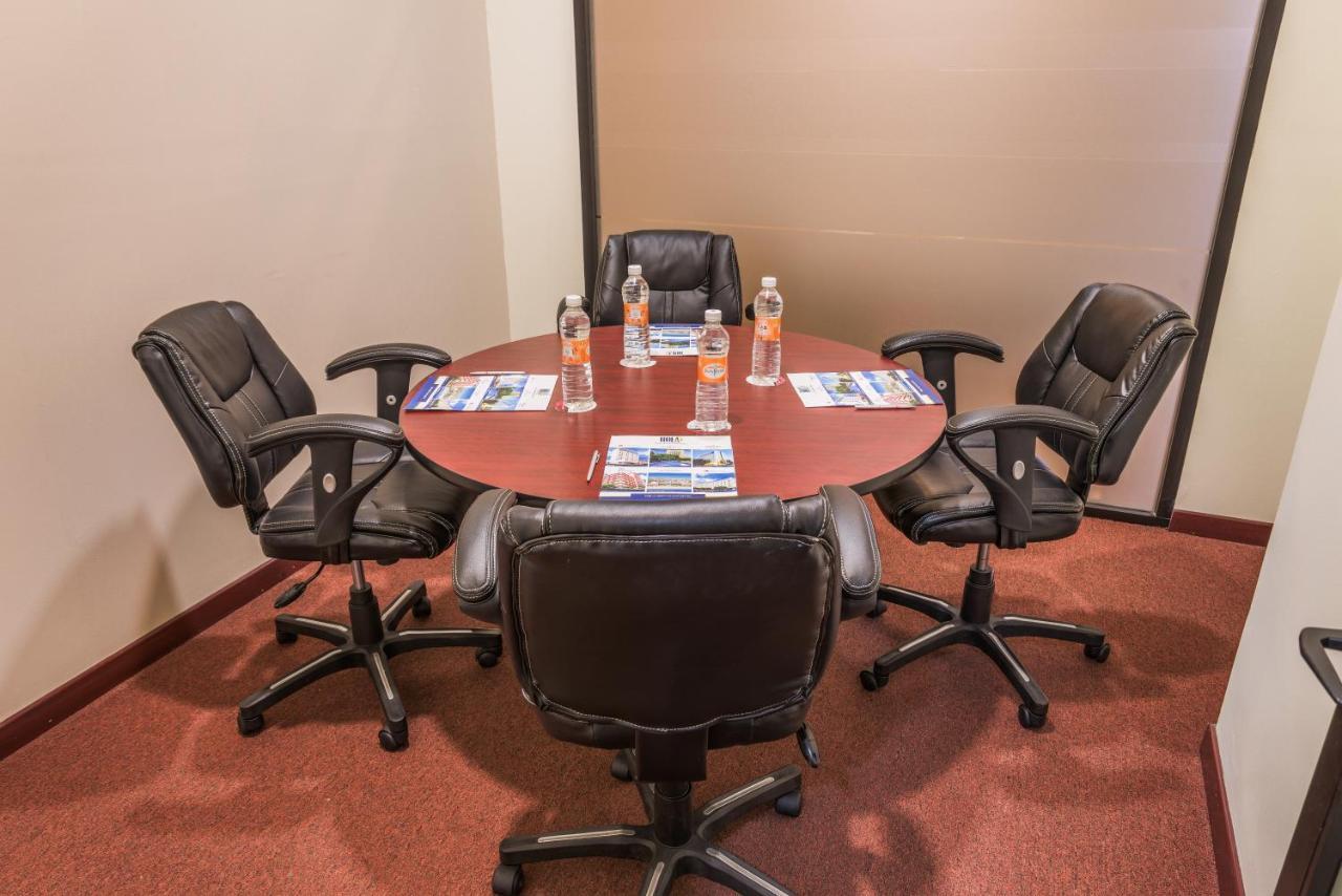 Wyndham Executivo Culiacán Esterno foto
